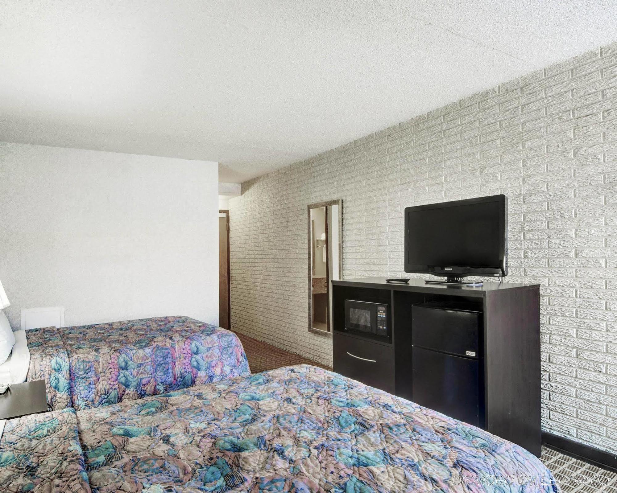 Days Inn By Wyndham Harrisonburg Exterior foto